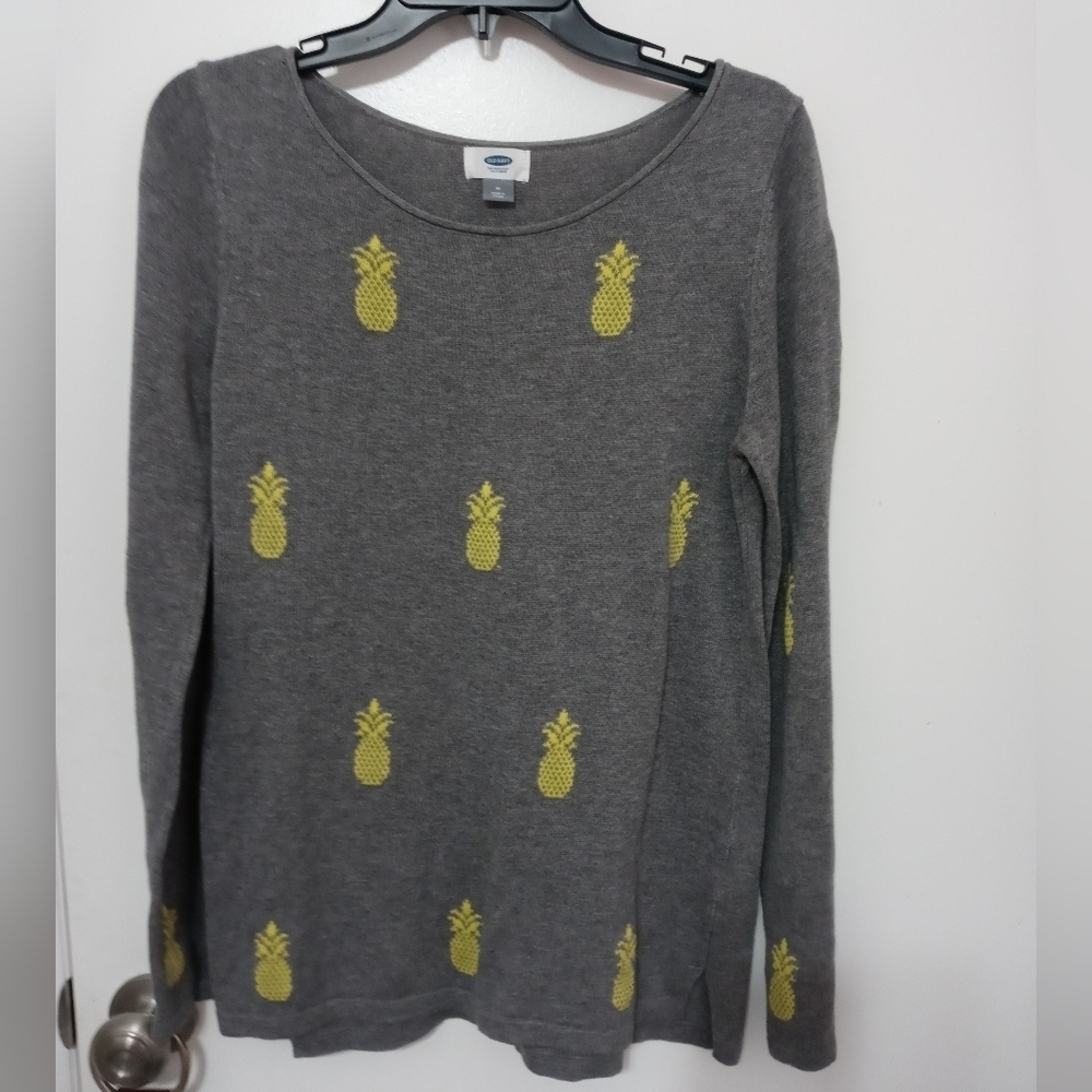 Old Navy Long Sleeve Gray All Over Yellow Pineapple Knit Sweater